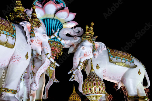 Photography statue of elephants