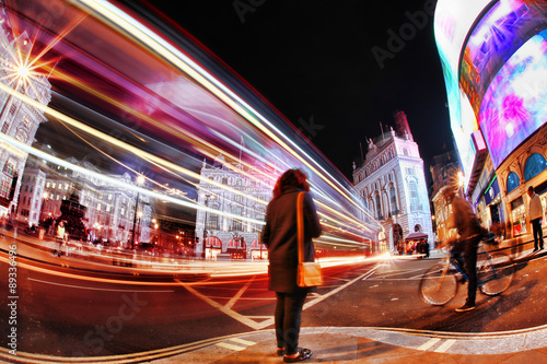 Платно Busy Piccadilly Circus in London by night, England, UK