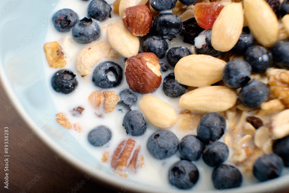 müsli mit blaubeeren müsli mit blaubeeren