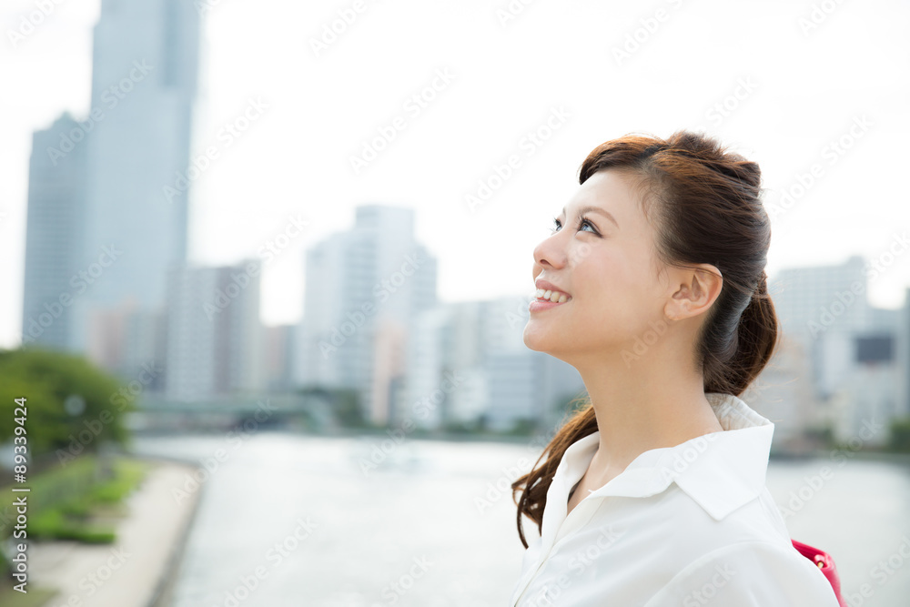爽やかな女性 爽やかな女性