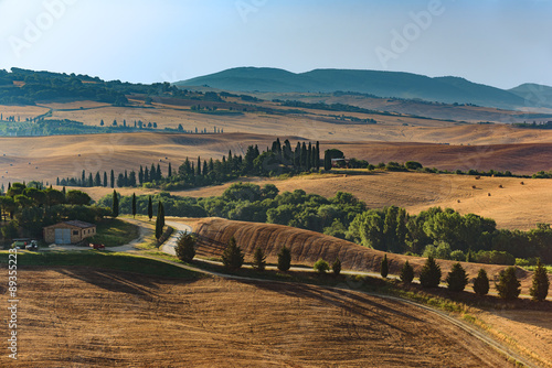 Tuscan classic summer landscape © Jarek Pawlak