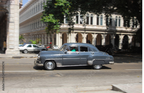 Classic American cars in use on the streets of Havana, Cuba © mrpics