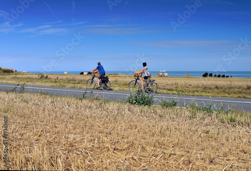 cycliste sur la côte © Image'in