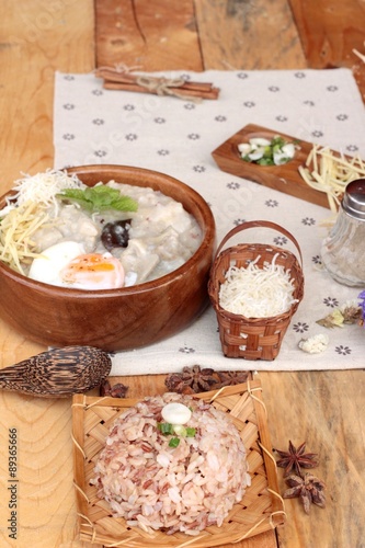 Brown rice porridge put pork and brown rice with soft-boiled egg