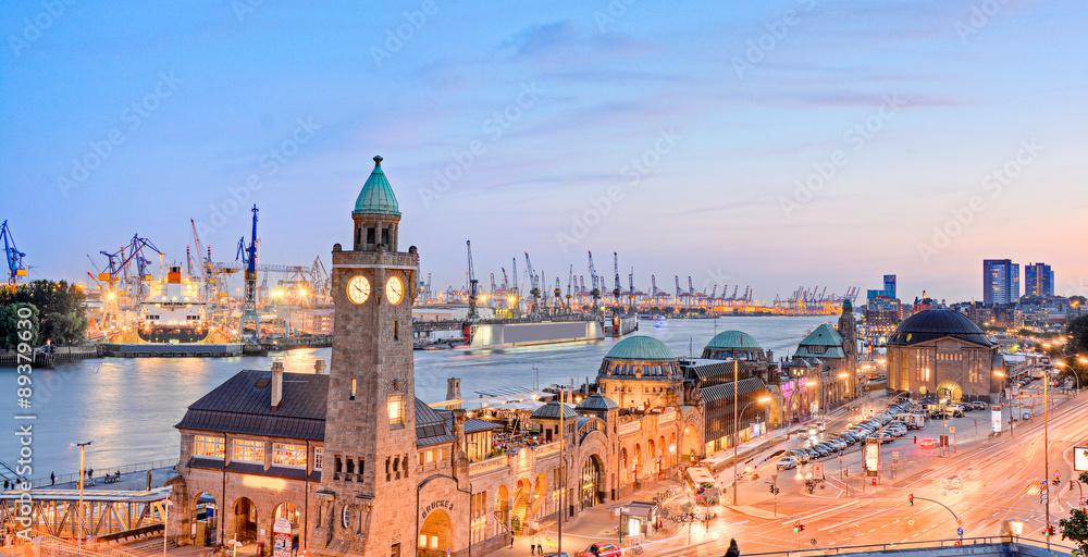 Landungsbrücken Hamburg