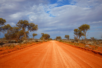 Fotobehang Australië Eenzame weg door Australische outback  © John White Photos
