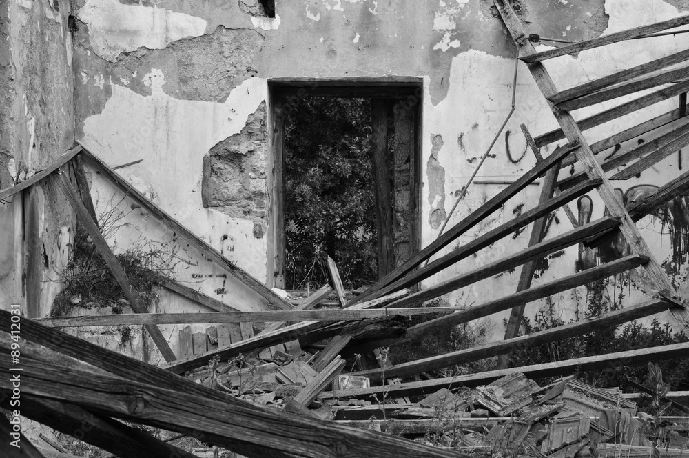 Naklejka premium collapsed house abandoned interior