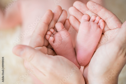 Feet from new born Baby  © Simon Dannhauer