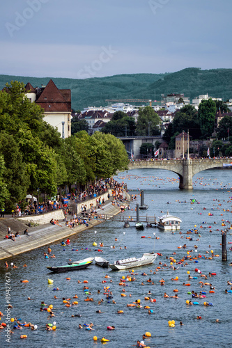 Obraz na płótnie Rheinschwimmen in Basel 