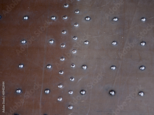 The metal floor of the aircraft used for traps. To reinforce the floor structure used riveting. 