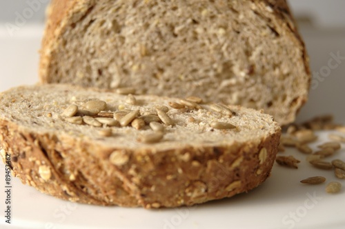 Multigrain bread with sunflower seeds