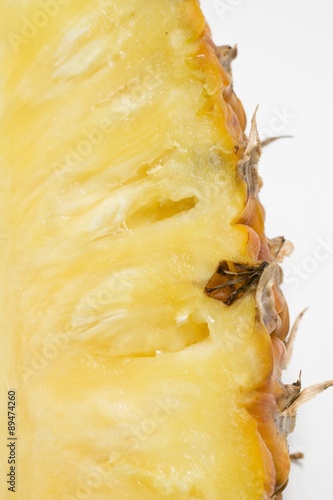 Slice of pineapple (close-up)