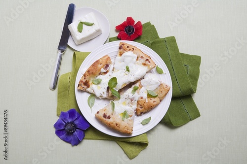Φωτογραφία Pizza with Stracchino (soft cheese)