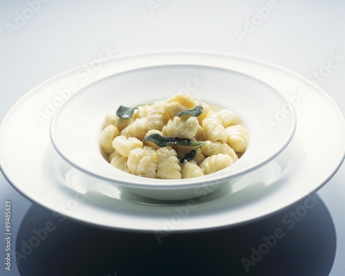 Wallpaper Mural Gnocchi with sage Torontodigital.ca