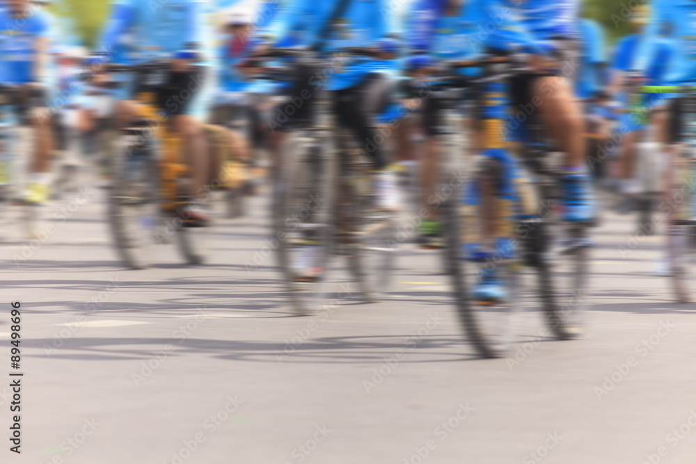 Obraz premium Motion blurred biker