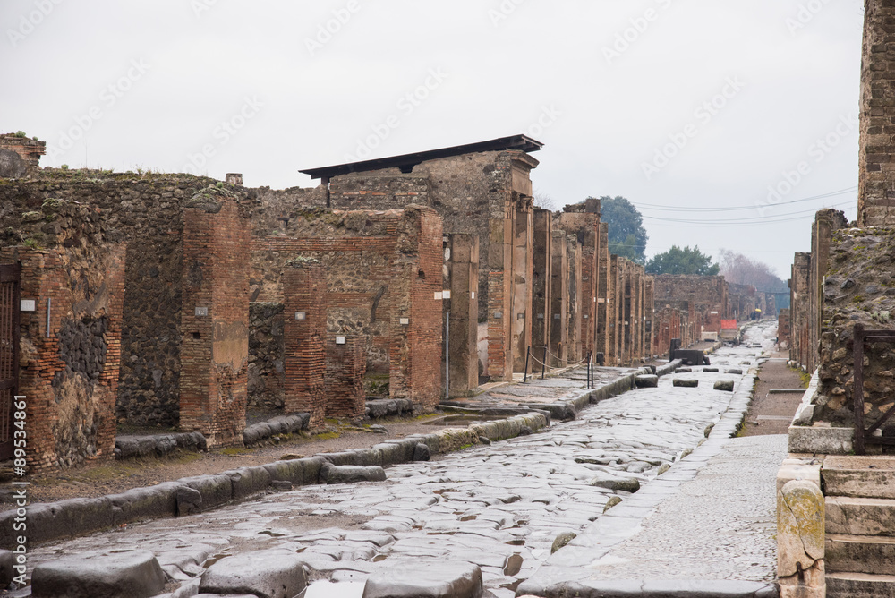 Pompeii on a rainy day 雨の日のポンペイ遺跡