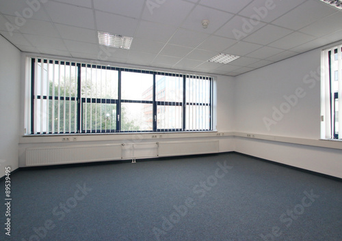 Helle leere Büros