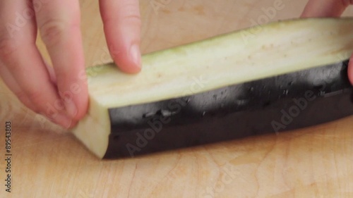 Dicing aubergine