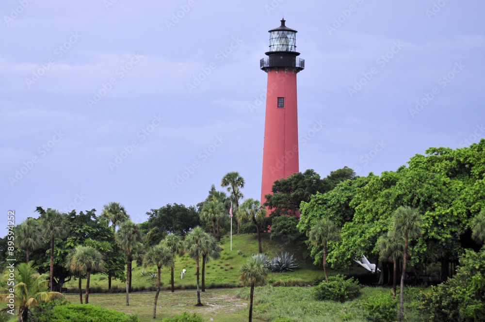 Jupiter Light / Lighthouse located in Jupiter, Florida Jupiter Light / Lighthouse located in Jupiter, Florida