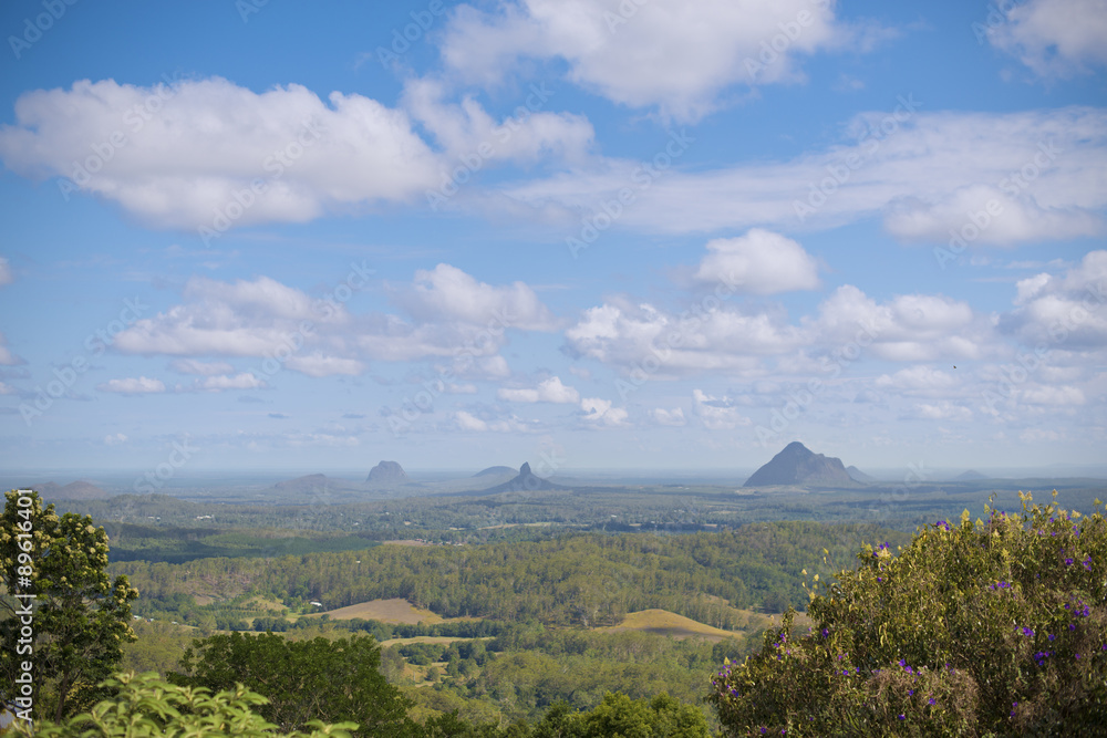 Fototapeta premium Scenic View of Glasshouse Mountains Sunshine Coast Australia