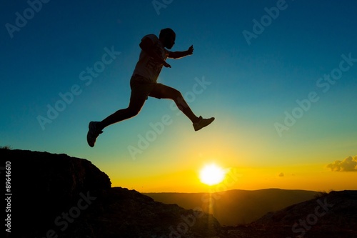 Wallpaper Mural Jumping. Torontodigital.ca