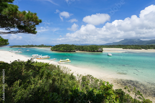Kabira Bay in Ishigaki Island (石垣島 川平湾), Okinawa Japan © motive56