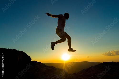 Wallpaper Mural Jumping. Torontodigital.ca