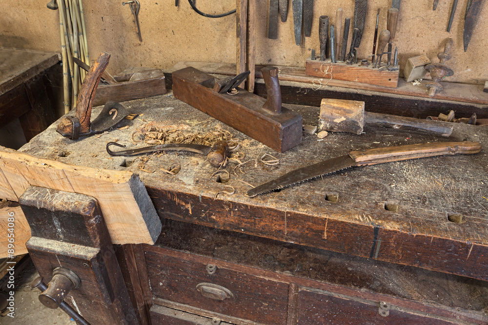 old carpenter's bench old carpenter's bench