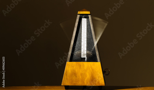 Wooden Mechanical Metronome With Motion Blur Arm