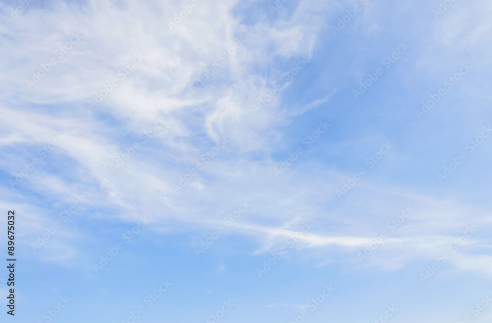 Fototapeta premium White cloud on blue sky