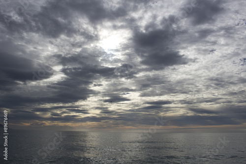 Cielo y océano Pacífico  © anna_c_d