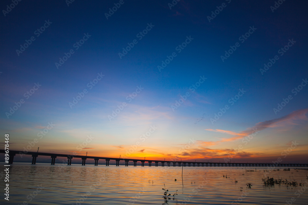 Fototapeta premium sunset and bridge