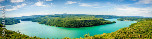Panorama du lac de Vouglans