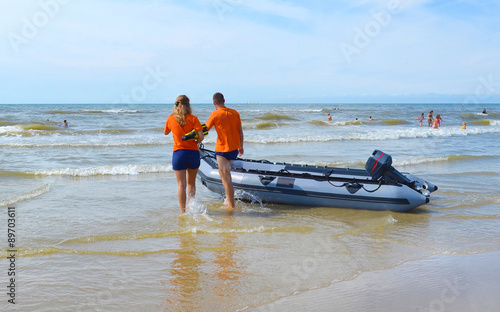 Surveillance et sécurité de la baignade à Hardelot -plage  (pas de calais ) © oslobis