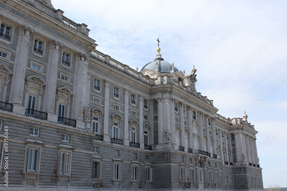 Fototapeta premium elegant building