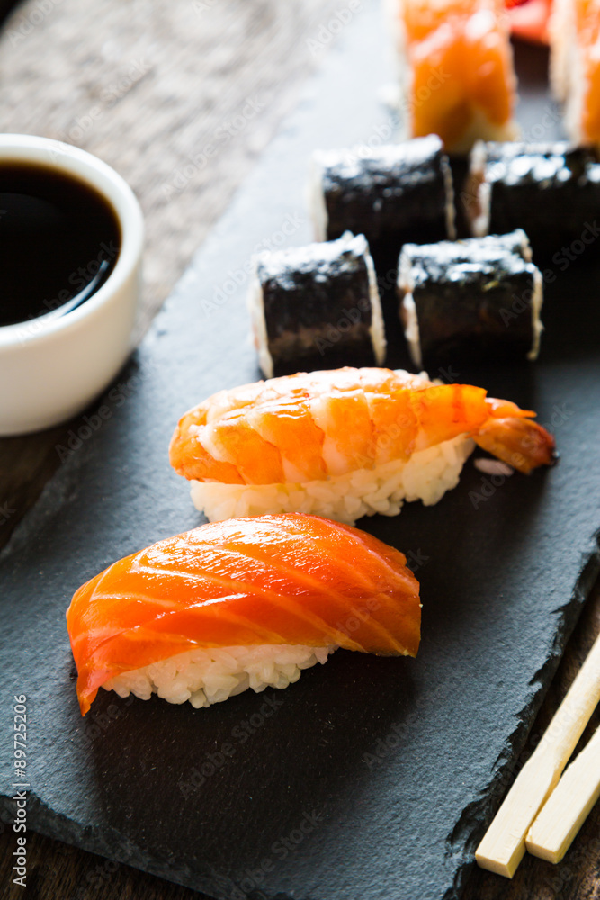 sushi sushi