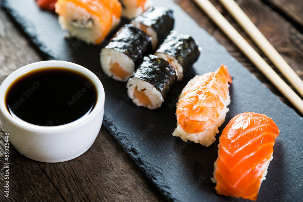 sushi sushi