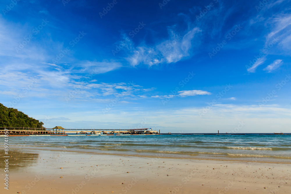 Beach and Tropical Sea, Koh Larn Pattaya thailand.