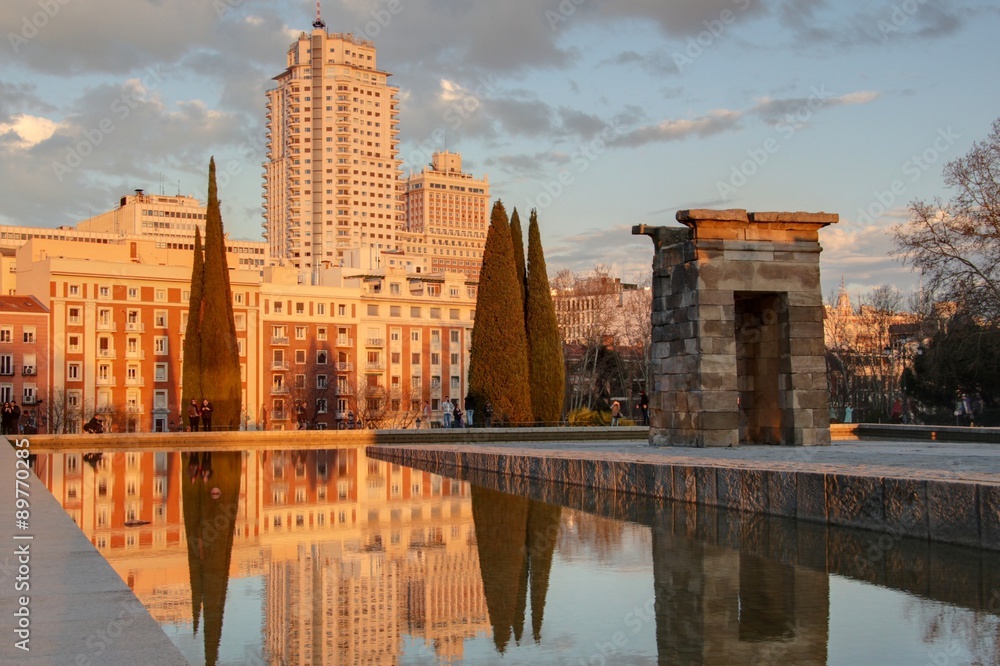 Fototapeta premium temple de Debod à madrid