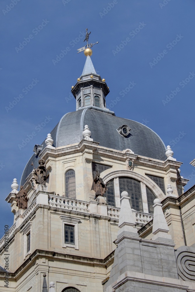 Fototapeta premium eglise de Madrid