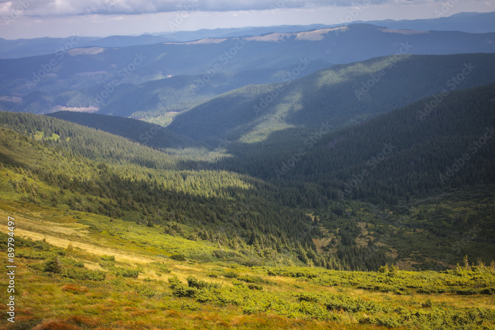 Fototapeta premium piękny krajobraz z góry Goverla