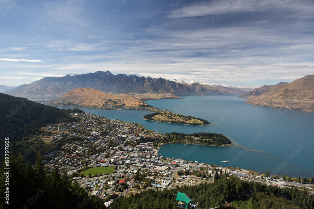 Obraz premium Queenstown with the Remarkables in the backround