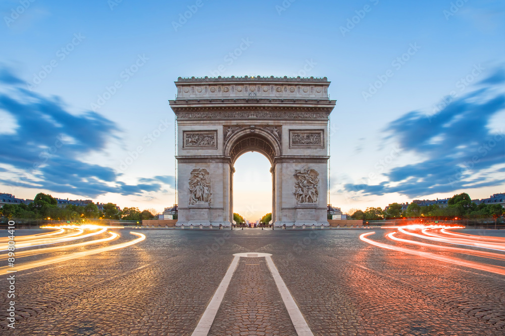Fototapeta premium Arc de Triomphe w Paryżu, Francja