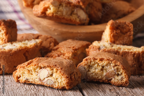 Photos Italian almond biscotti cookies close-up on the table
