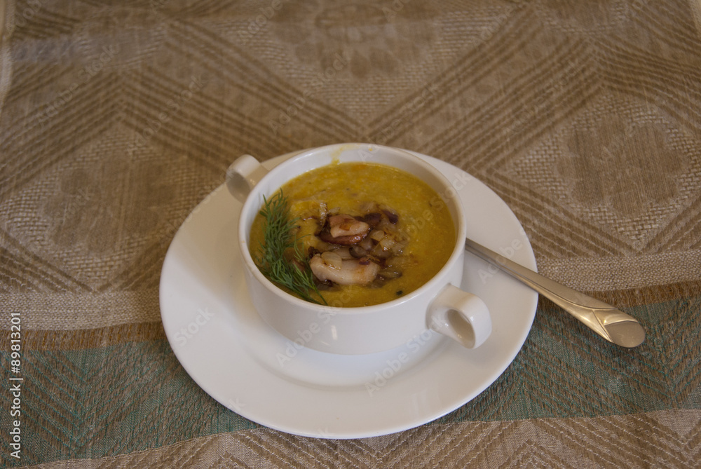 zucchini soup with bacon and greenery zucchini soup with bacon and greenery