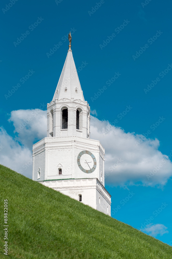 KAZAN, RUSSIA - AUGUST 20, 2015: Spasskaya tower of the Kazan Kremlin- the main tower of his travel and architectural monument of the XVI century. UNESCO World Heritage Site. Kazan, Tatarstan, Russia. KAZAN, RUSSIA - AUGUST 20, 2015: Spasskaya tower of the Kazan Kremlin- the main tower of his travel and architectural monument of the XVI century. UNESCO World Heritage Site. Kazan, Tatarstan, Russia.