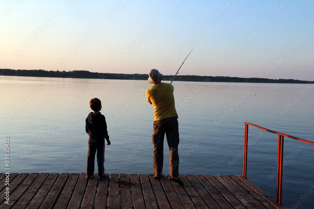 Рыбалка на закате 4