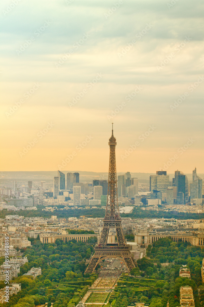 Tour Eiffel at sunset, Paris