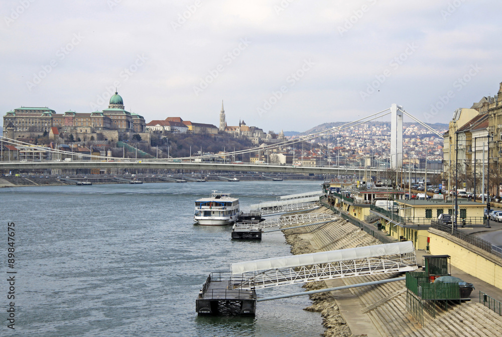 Elisabeth Bridge  across the River Danube in Budapest, Hungary