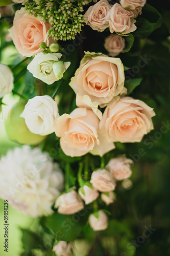 Beautiful flower wedding decoration in white and pink